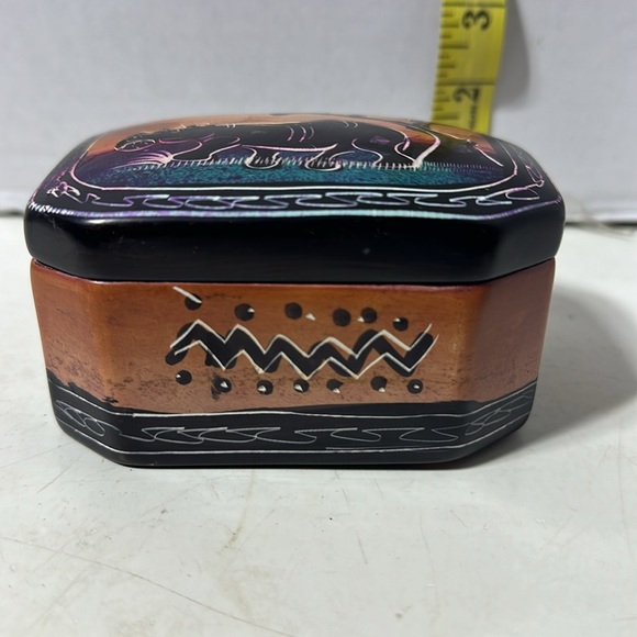 Soap Stone Hippo Trinket Box 4x3x21/2 - Picture 4 of 7